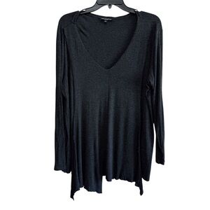 Cable & Gauge Black V-Neck Sharkbite Tunic - Long Sleeve Flowy Knit Top